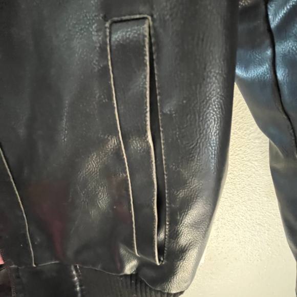 Guess leather coat - Picture 7 of 9
